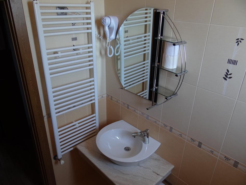 Guestrooms Struma Dolinata Strumyani Ngoại thất bức ảnh